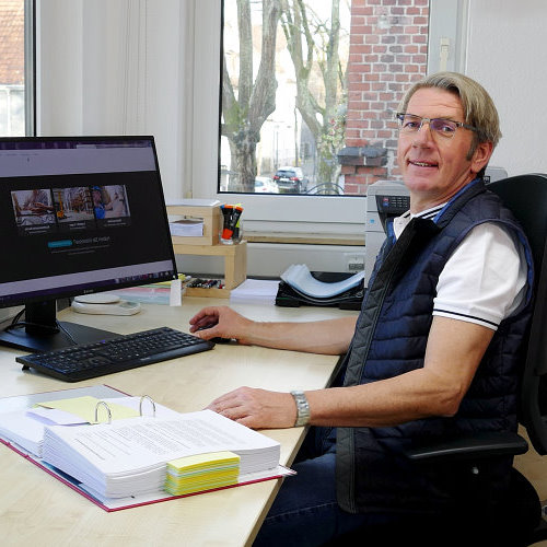 Dirk Schmidt
